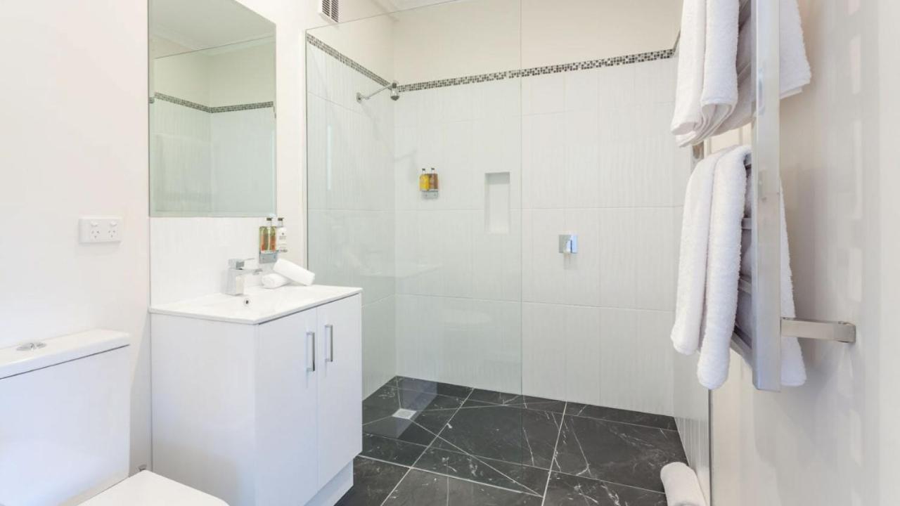 Balconies Lakeside - Studio Apartment 2 Daylesford Extérieur photo